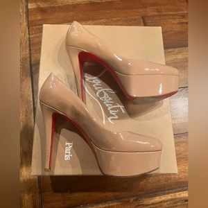 Christian Louboutin Nude Bianca Pumps!